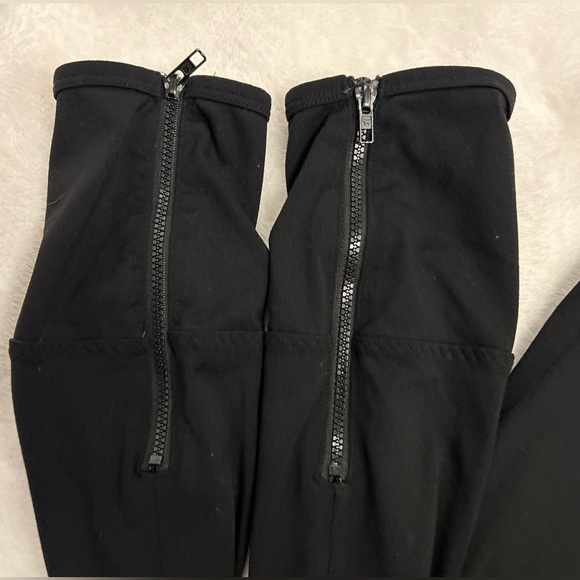 PINK Victoria’s Secret Ultimate Leggings - Picture 9 of 10